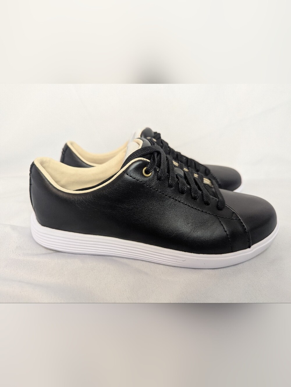NWOB Cole Haan Grand Crosscourt Leather Sneakers Women's Size 5C